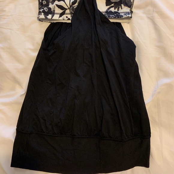Lululemon tank - Picture 2 of 4